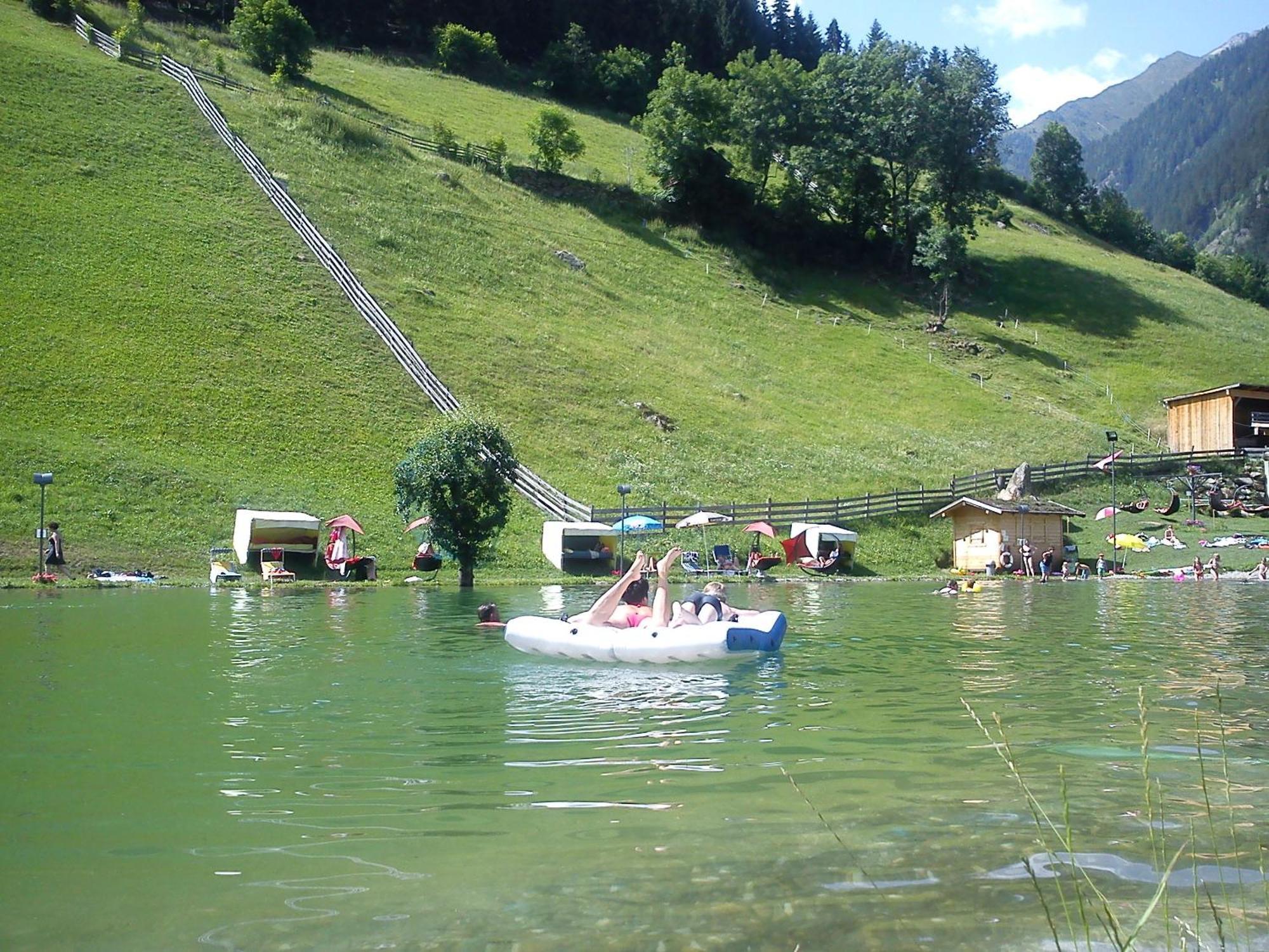 Appartementhaus Zum Holzknecht Am See ノイシュティフト・イム・シュトゥーバイタール エクステリア 写真