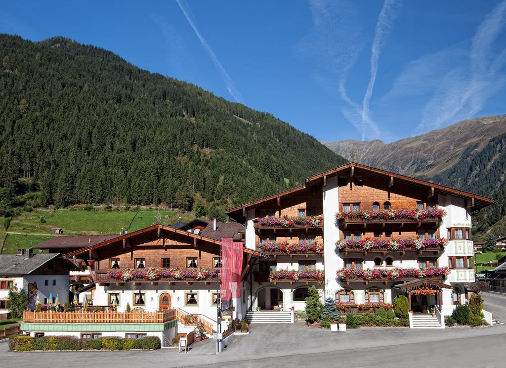 Appartementhaus Zum Holzknecht Am See ノイシュティフト・イム・シュトゥーバイタール エクステリア 写真